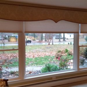 Cornice installed in living room in Coatesville, PA